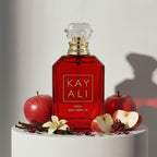 Kayali Eden Juicy Apple 01 eau de parfum with juicy apple, cinnamon and musk notes – available at luxuryperfumesamples.com
